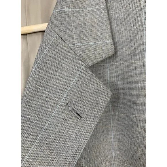 Jos A Bank Mens 3-Button Blazer Size 44L Gray Plaid Wool Sport Coat RH10468
